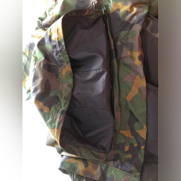 Columbia omni-tech waterproof long jacket - Picture 9 of 10